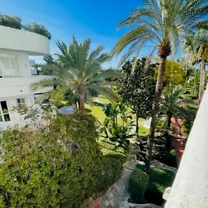 https://apart-milla-de-oro-marbella.es-andalucia.com