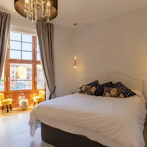 https://cozy-renovated-dowtown-by-bilbaoguest.bilbaohotelsspain.com